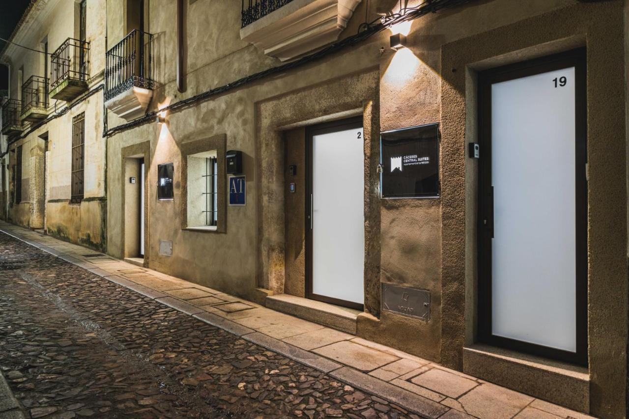 Apartamentos Caceres Central Suites "Torres De Caceres" Bagian luar foto