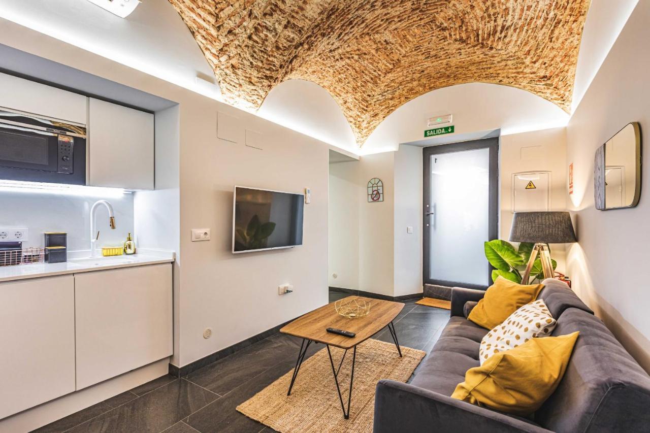 Apartamentos Caceres Central Suites "Torres De Caceres" Bagian luar foto