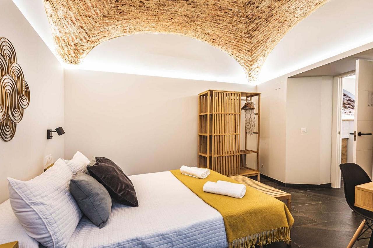 Apartamentos Caceres Central Suites "Torres De Caceres" Bagian luar foto