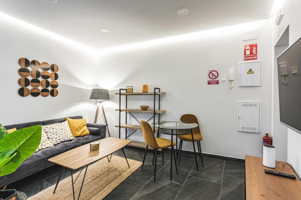 Apartamentos Caceres Central Suites "Torres De Caceres" Bagian luar foto