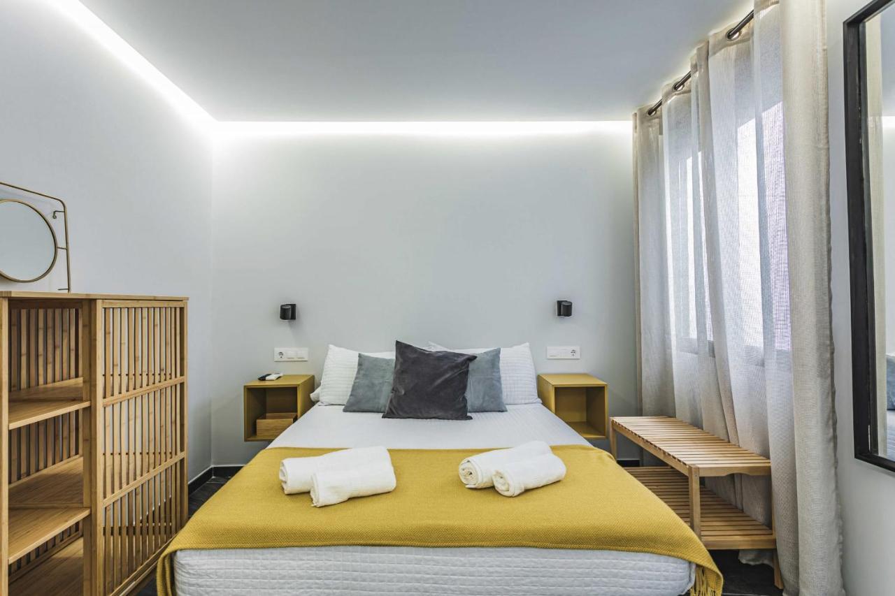 Apartamentos Caceres Central Suites "Torres De Caceres" Bagian luar foto